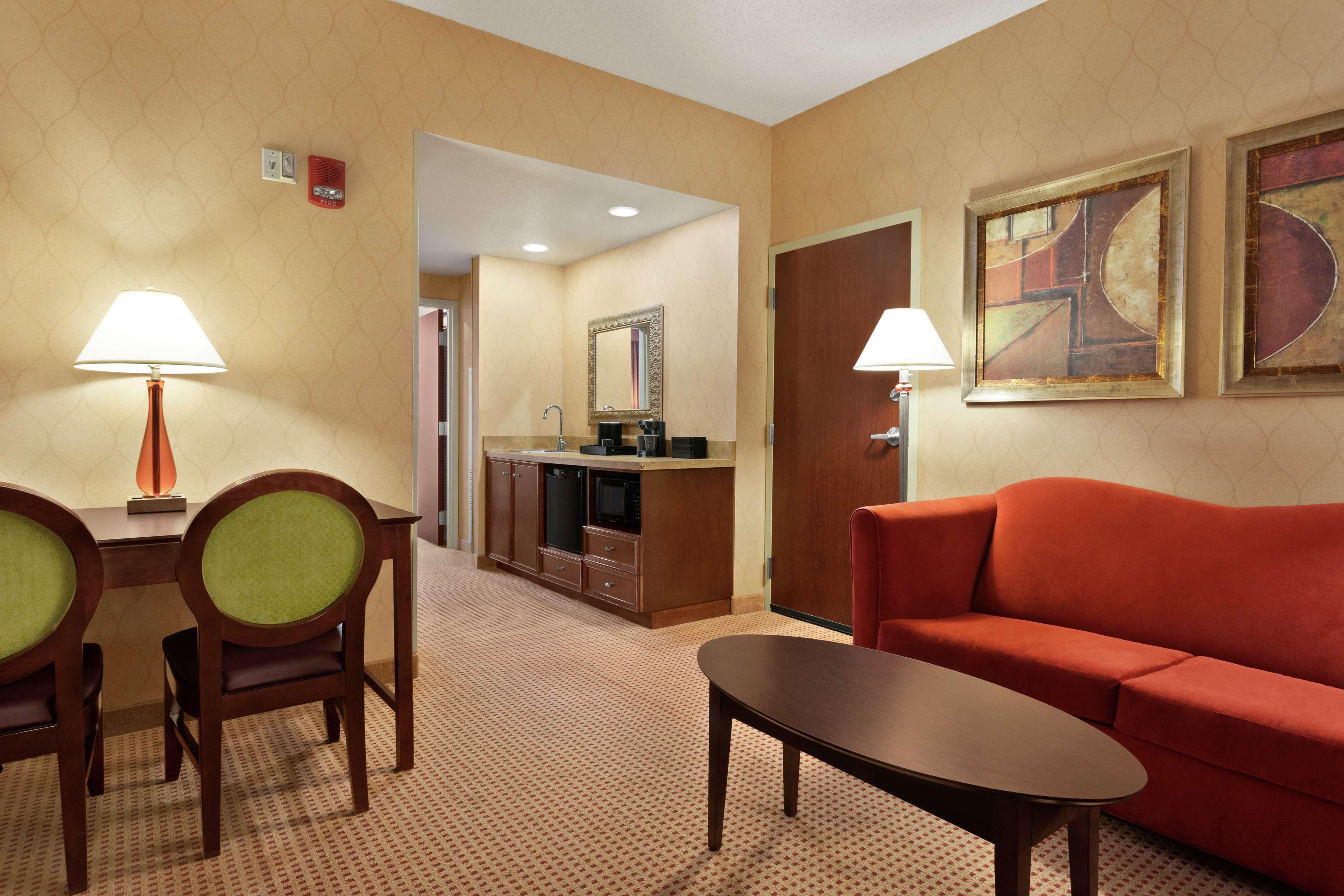 Embassy Suites Хънтсвил Екстериор снимка