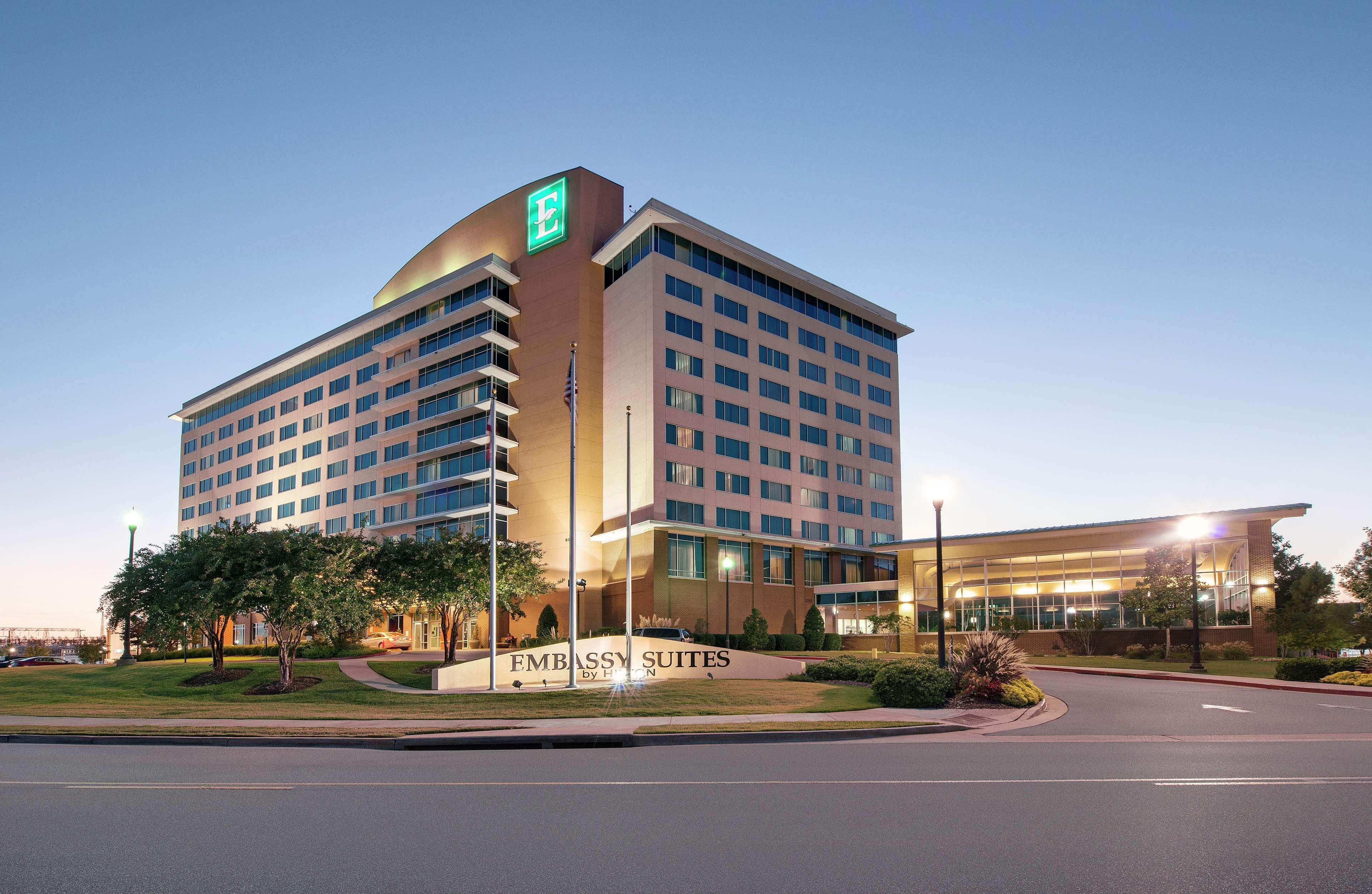 Embassy Suites Хънтсвил Екстериор снимка