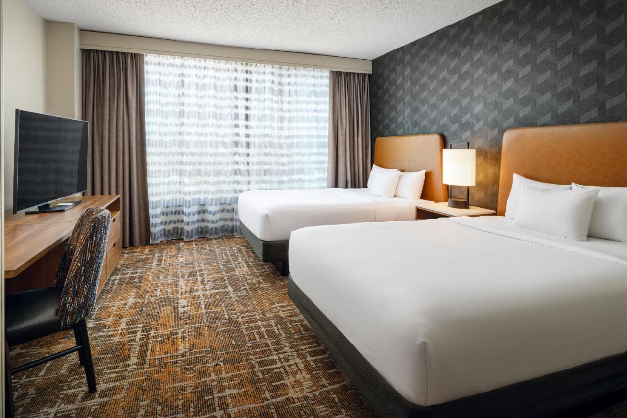 Embassy Suites Хънтсвил Екстериор снимка