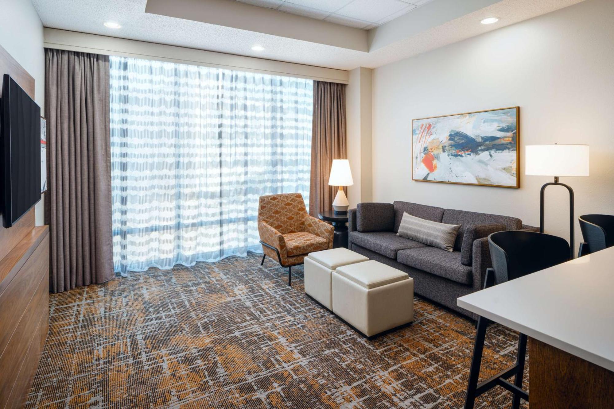 Embassy Suites Хънтсвил Екстериор снимка